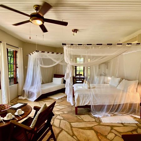 Tambuti Lodge Rundu Esterno foto