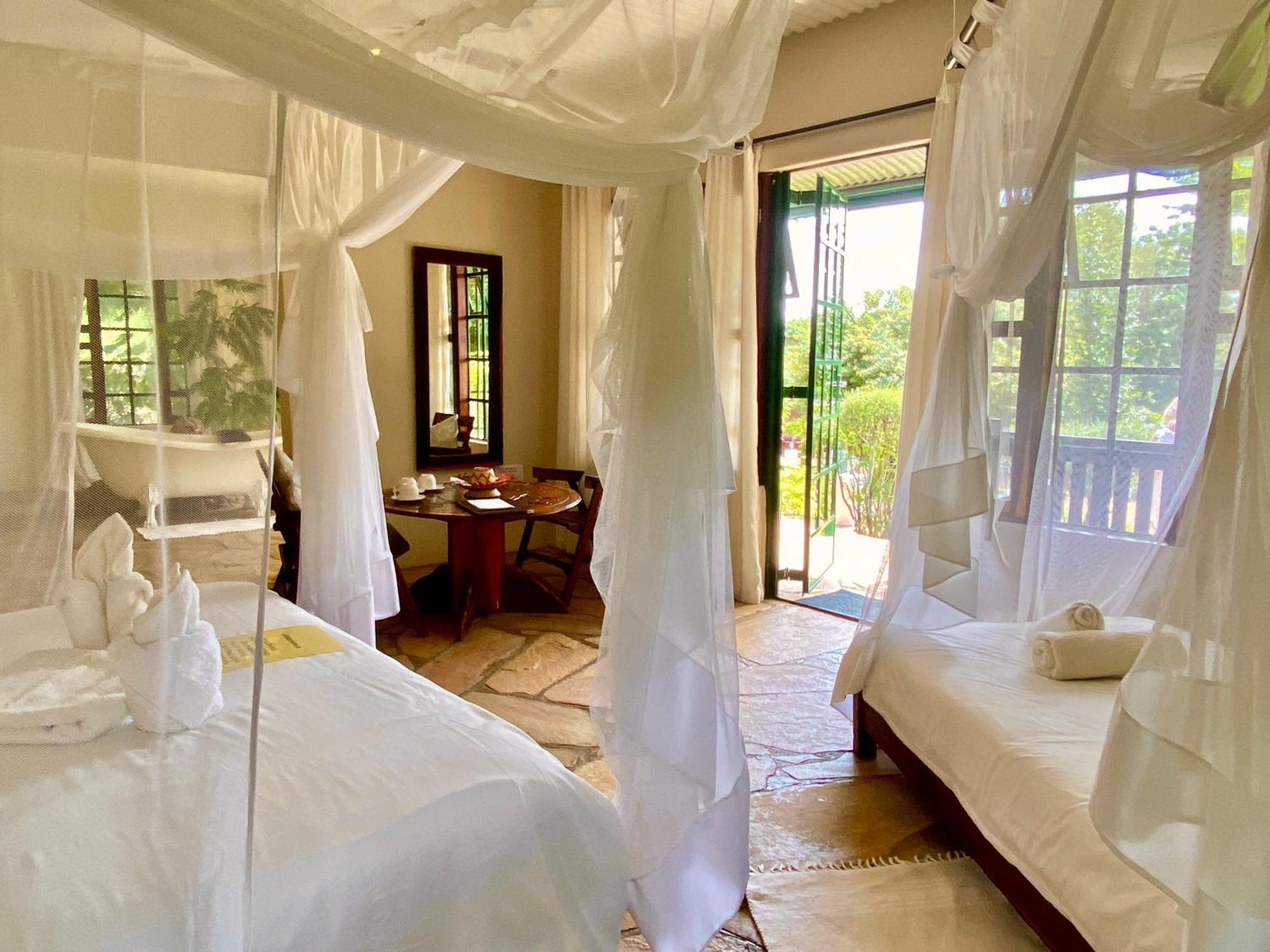 Tambuti Lodge Rundu Esterno foto