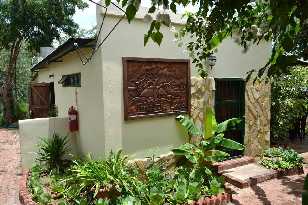 Tambuti Lodge Rundu Esterno foto