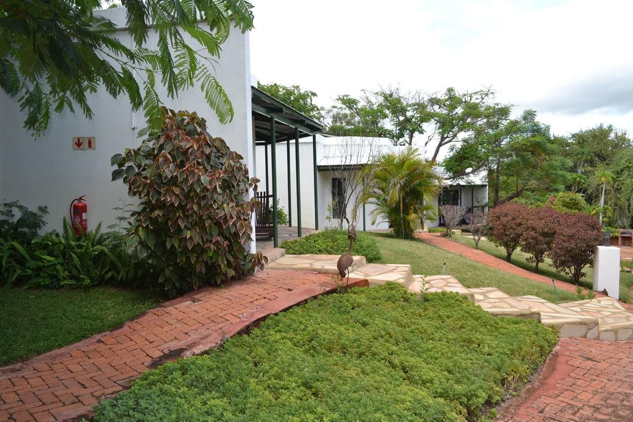 Tambuti Lodge Rundu Esterno foto