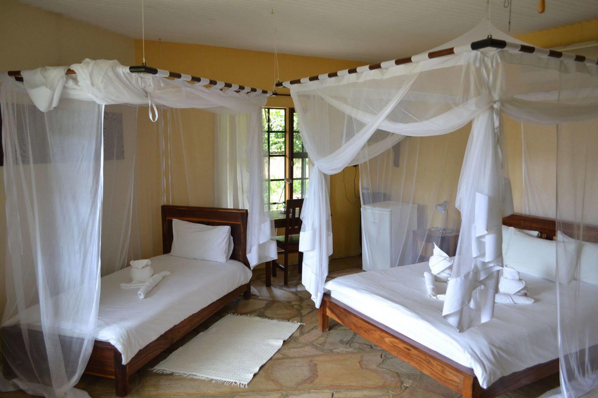 Tambuti Lodge Rundu Esterno foto