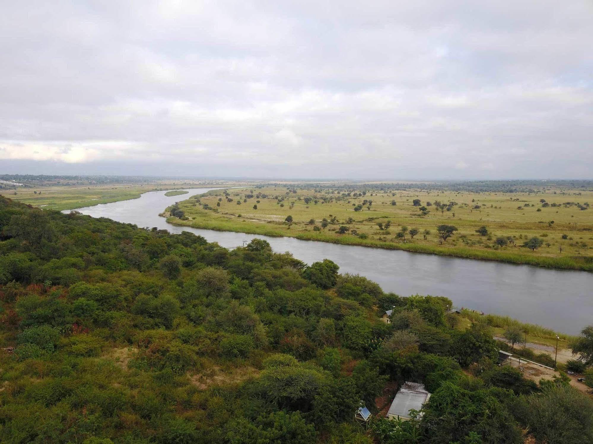 Tambuti Lodge Rundu Esterno foto